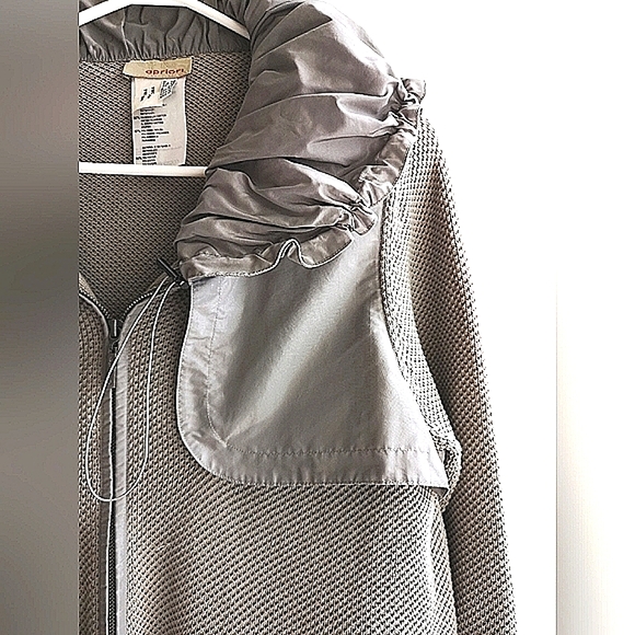 Coat - Picture 2 of 9